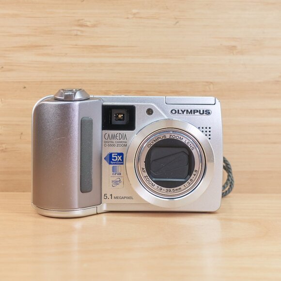 Share Olympus CAMEDIA C-5500 Zoom / 5.1MP Digital Camera / Tested & Working - Picture 2 of 9